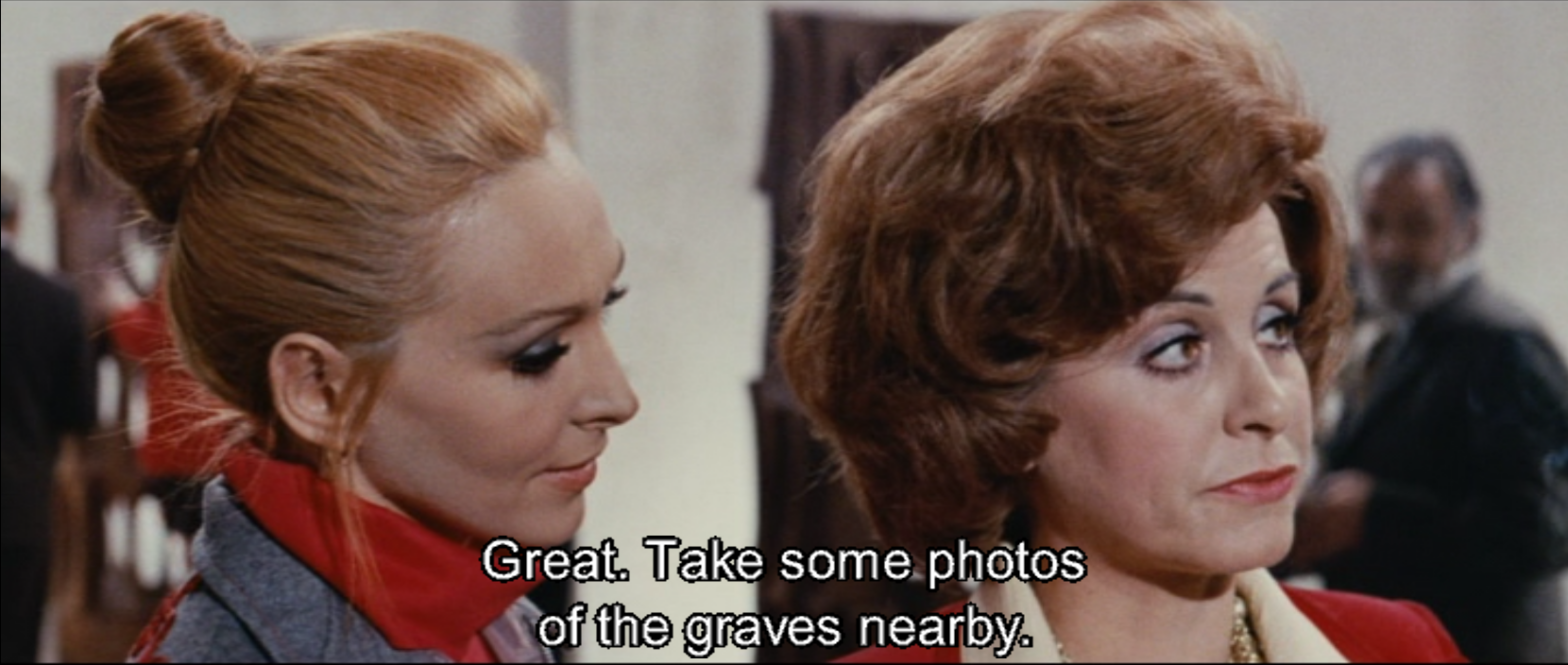 Death Walks at Midnight (1972)